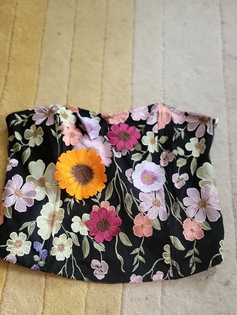 NWT New York & Co. Floral Embroidered Sleeveless Top - XL